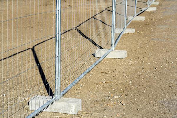 Fence Rental Lynwood workers